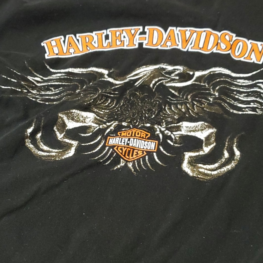 Shirt - Picture 3 of 3